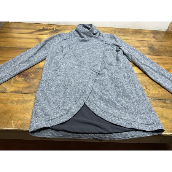 Lululemon Cardigan Sweater Womens 6 Gray Thats A Wrap Yoga Stretch Snap - Picture 2 of 13